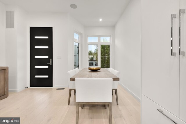 146 S St NW Unit B, Washington, DC 20001 - dining space with light wood finished floors and recessed lighting