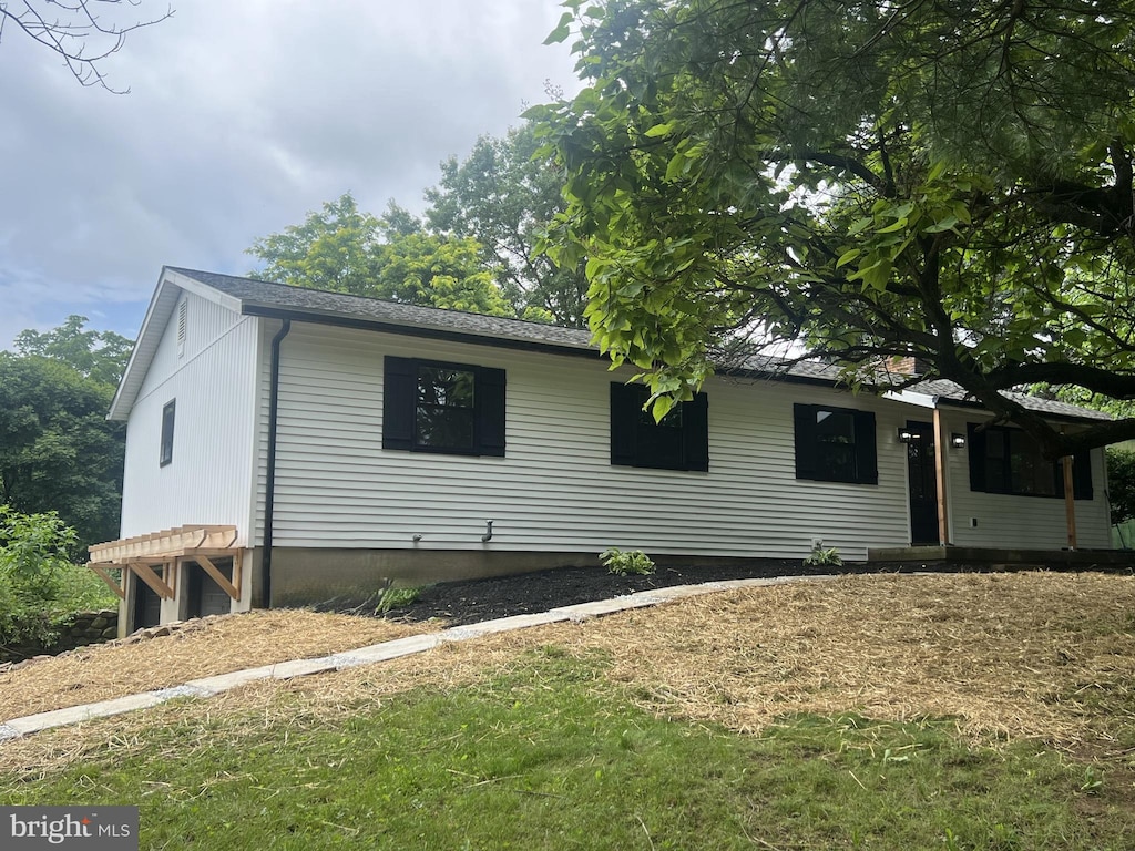 261 Indian Ln, Boyertown, PA 19512 - ranch-style home with a shingled roof
