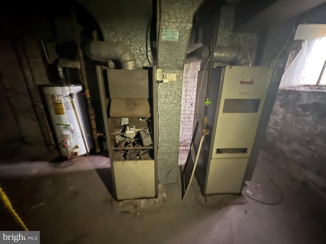 418 Middle Ave, Wilmerding, PA 15148 - utility room with water heater