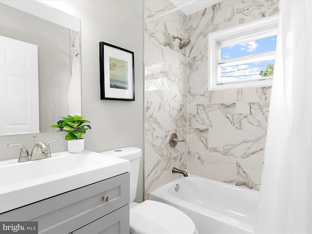 901 Vanderwood Rd, Baltimore, MD 21228 - full bathroom with shower / bath combination with curtain and vanity