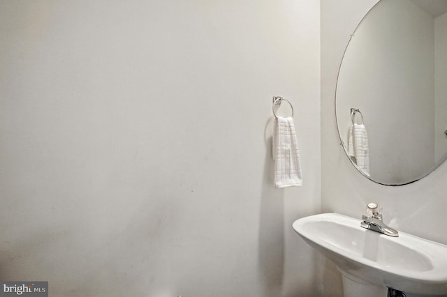 6949 Banchory Ct, Alexandria, VA 22315 - bathroom with a sink