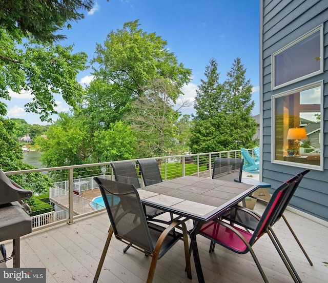 734 Oak Grove Cir, Severna Park, MD 21146 - deck with outdoor dining space