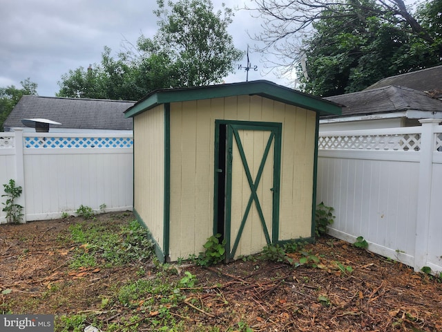301 Heulings Ave, Riverside, NJ 08075 - view of shed featuring a fenced backyard