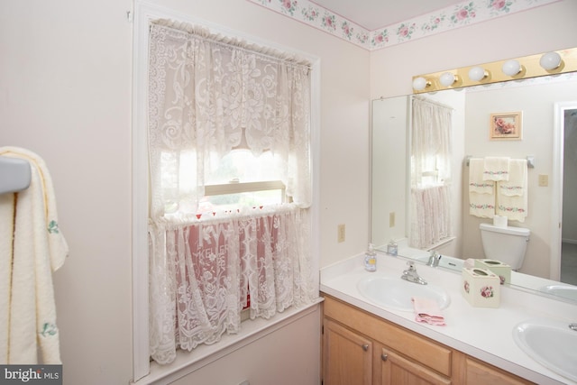 3920 Seneca Ct, Skippack, PA 19474 - bathroom with double vanity