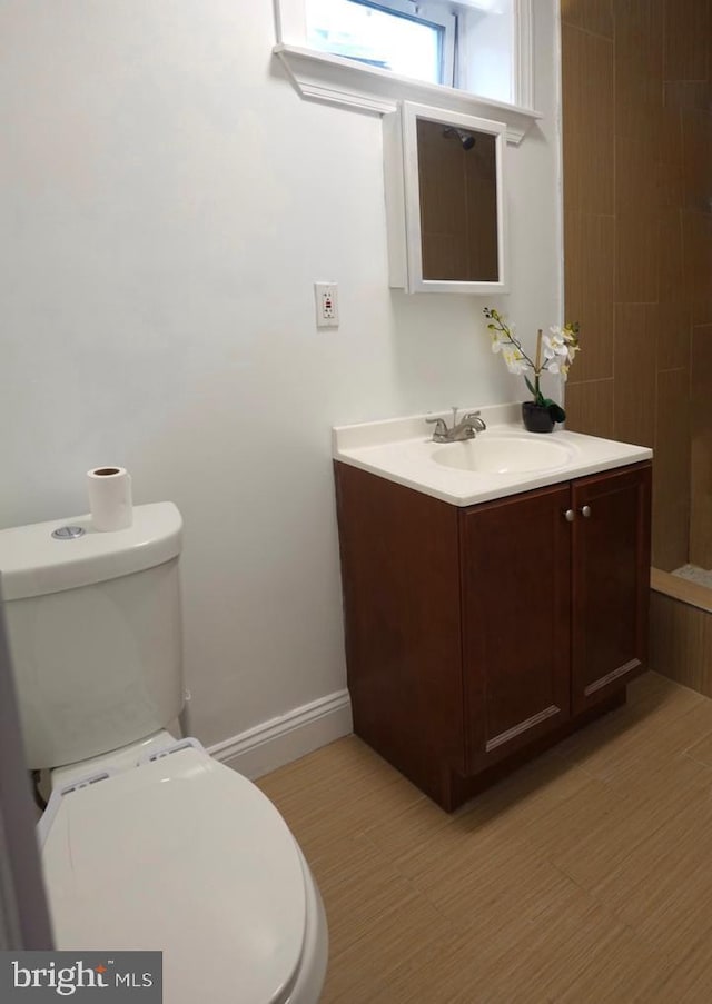 3124 N Carlisle St, Philadelphia, PA 19132 - full bathroom featuring vanity and tiled shower