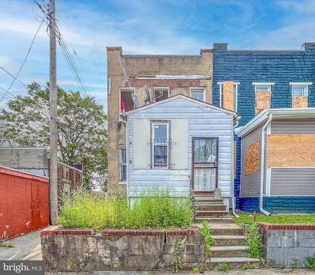 3601 9th St, Baltimore, MD 21225 - view of front of property with entry steps