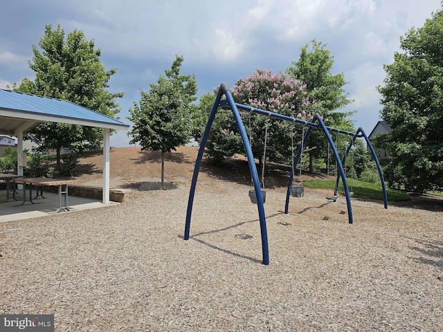 22416 Philanthropic Dr, Ashburn, VA 20148 - community play area featuring a gazebo