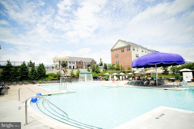 12824 Clarksburg Square Rd Unit 406, Clarksburg, MD 20871 - view of community pool
