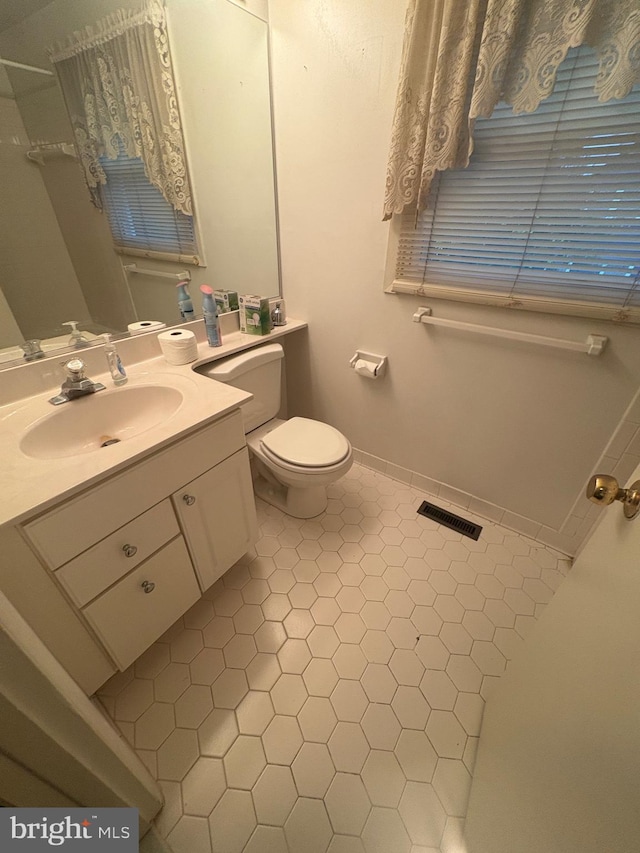 2713 Federal Ln, Bowie, MD 20715 - half bath featuring vanity and tile patterned floors