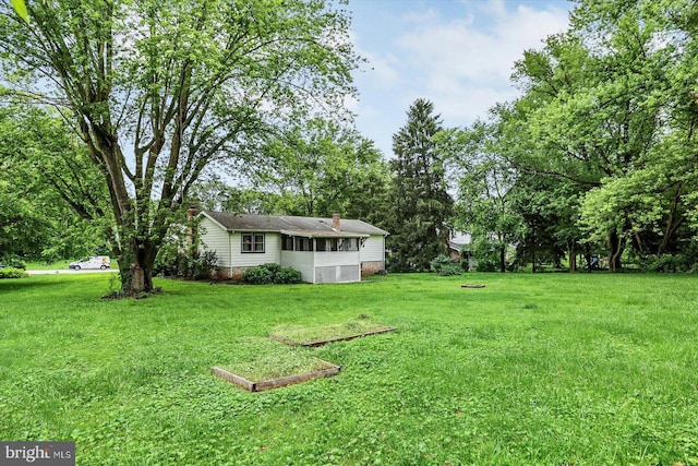 301 N Lynbrook Dr N, York, PA 17402 - view of grassy yard