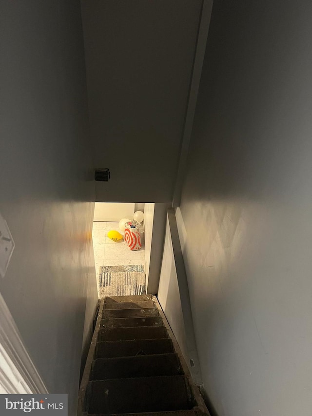 2612 E Somerset St, Philadelphia, PA 19134 - view of stairway