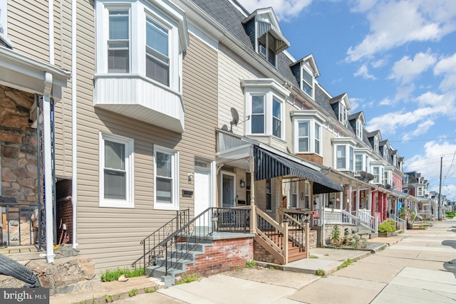 1015 N Duke St, York, PA 17404 - view of property featuring a residential view