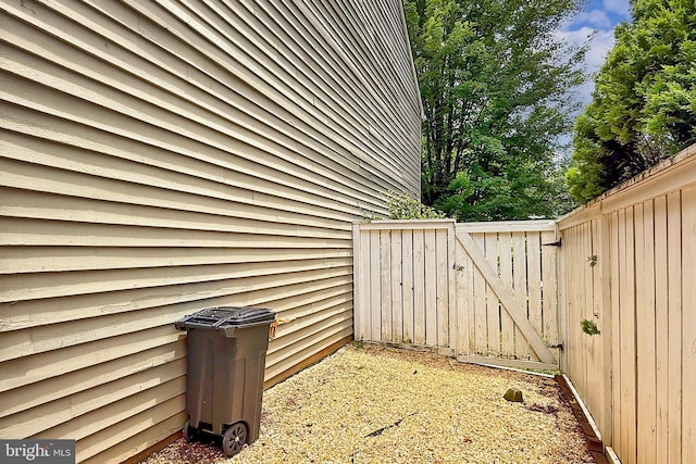1581 Poplar Grove Dr, Reston, VA 20194 - view of patio with a gate