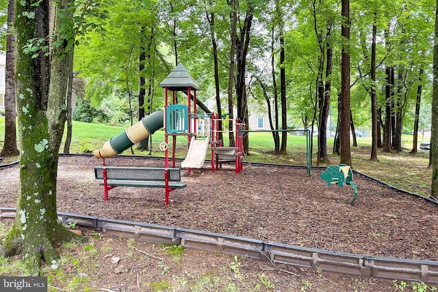 1581 Poplar Grove Dr, Reston, VA 20194 - view of communal playground