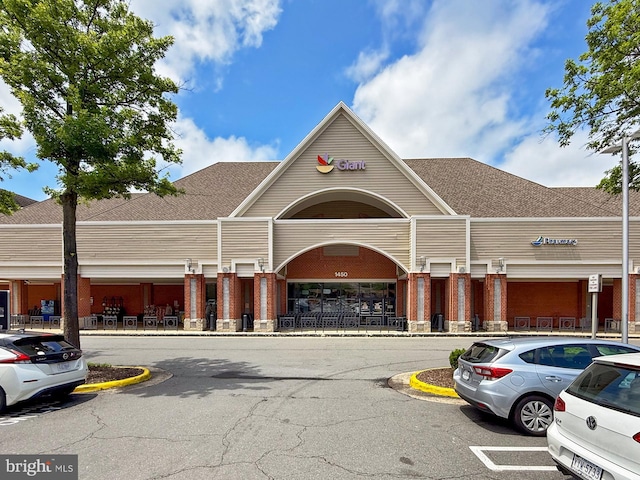 1581 Poplar Grove Dr, Reston, VA 20194 - view of building exterior with uncovered parking