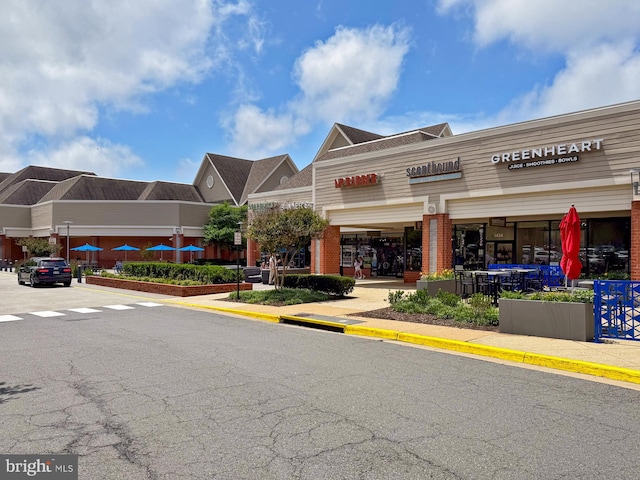1581 Poplar Grove Dr, Reston, VA 20194 - view of property