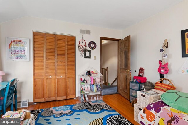 11 Creek Rd, Southampton, PA 18966 - bedroom with wood finished floors, a closet, and lofted ceiling