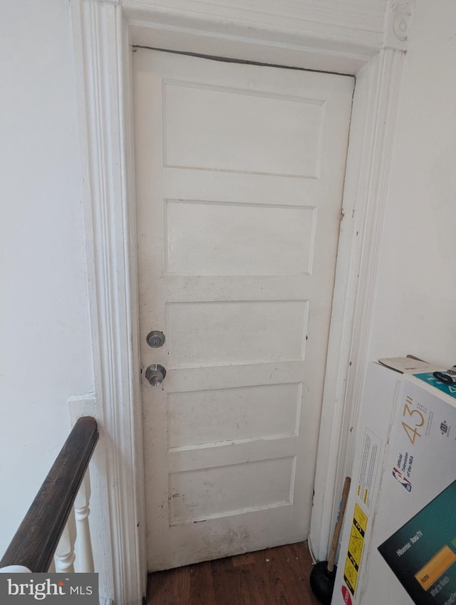 311 Calhoun St, Baltimore, MD 21223 - entryway with dark wood finished floors