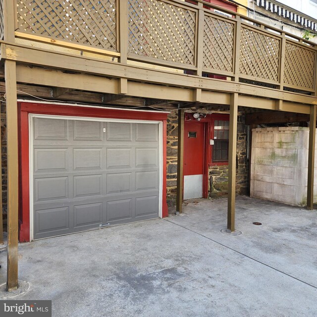 175 Stoneway Ln, Bala Cynwyd, PA 19004 - garage featuring driveway