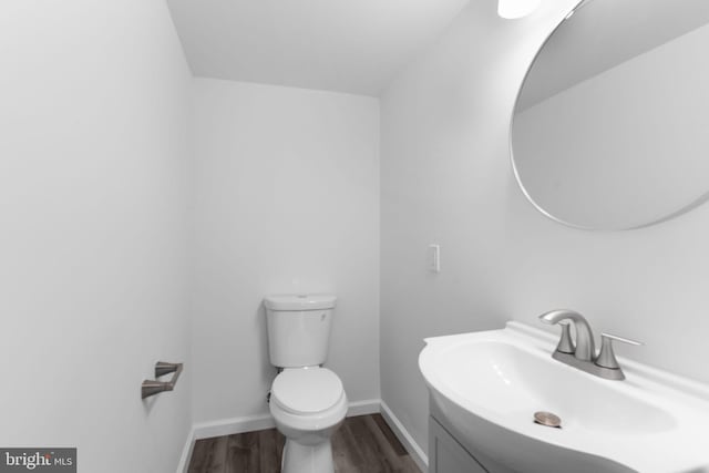 1072 Lakeshore Dr, Camden, NJ 08104 - bathroom featuring wood finished floors and vanity