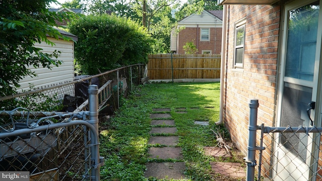 812 Byram St, Reading, PA 19606 - view of yard