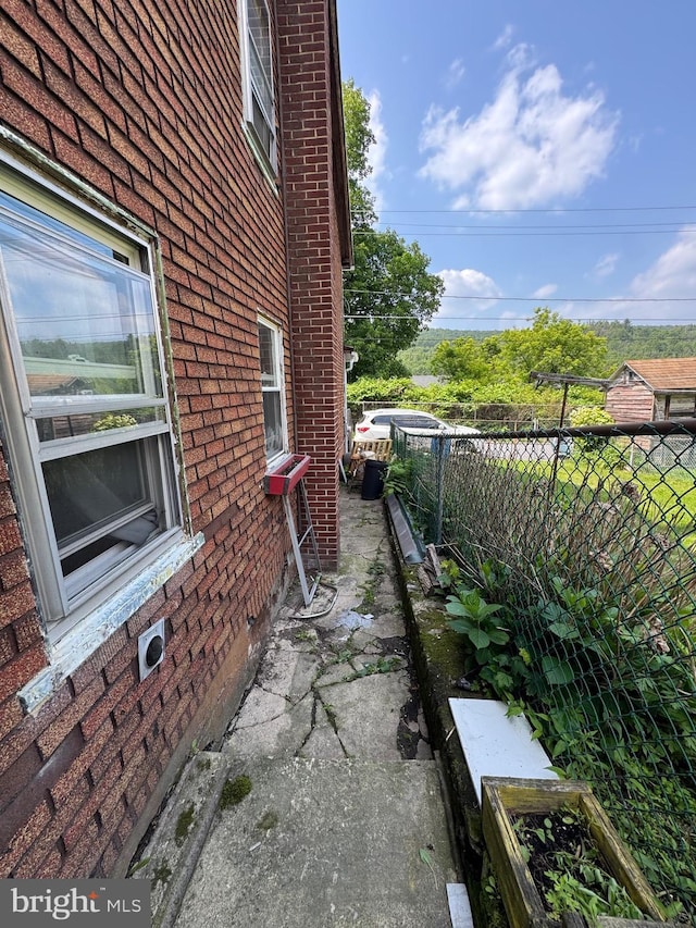 226 E Snyder Ave, Lansford, PA 18232 - view of side of property with brick siding