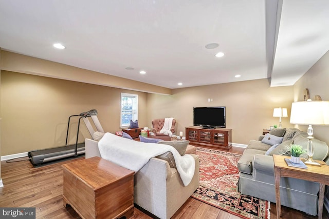 1901 Eamons Way, Annapolis, MD 21401 - living room with wood finished floors and recessed lighting