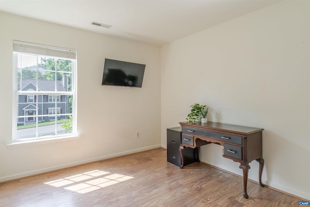 1470 Willow Lake Dr, Charlottesville, VA 22902 - home office with light wood-type flooring and baseboards