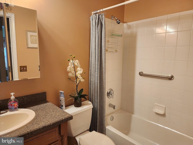 33 Sunset Ln, Columbus, NJ 08022 - bathroom featuring vanity and shower / tub combo