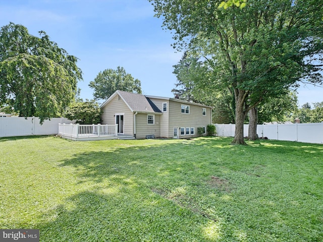 4 Paisley Dr, Wilmington, DE 19808 - rear view of property featuring a wooden deck and a fenced backyard