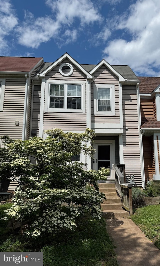 5653 Thorndyke Ct, Centreville, VA 20120 - view of townhome / multi-family property