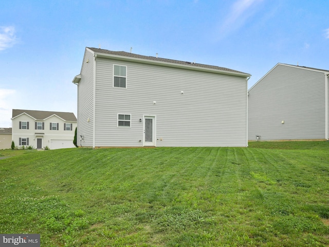38 Preening Rd, Hedgesville, WV 25427 - rear view of house featuring a lawn
