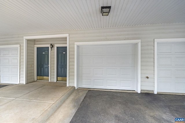 945 Dorchester Pl Unit 306, Charlottesville, VA 22911 - view of garage
