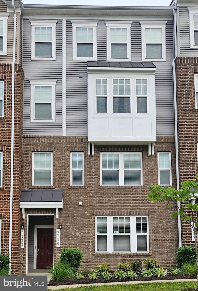 9735 Tealbriar Dr Unit 253, Upper Marlboro, MD 20772 - multi unit property featuring brick siding
