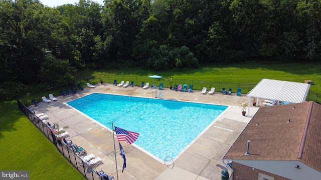 19 Juliet Ln Unit 103, Baltimore, MD 21236 - community pool with a patio area and a view of trees