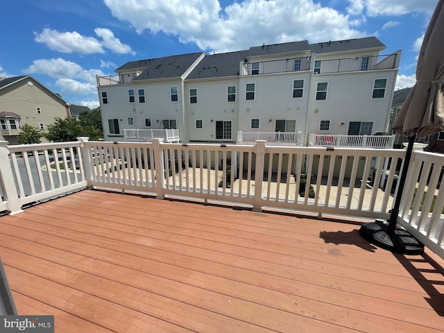 7120 Beaumont Pl, Hanover, MD 21076 - wooden terrace featuring a residential view