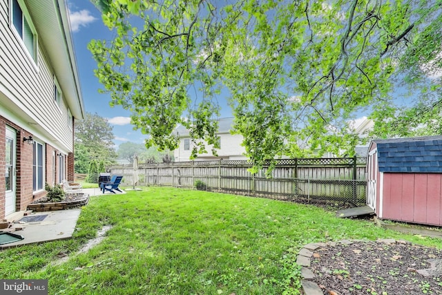 13000 Daley St, Silver Spring, MD 20906 - fenced backyard featuring a shed and a patio area