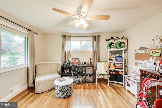 13000 Daley St, Silver Spring, MD 20906 - sitting room with wood finished floors and a ceiling fan