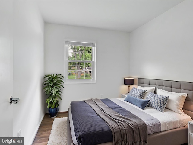 5415 Juliet St, Springfield, VA 22151 - bedroom with wood finished floors and baseboards