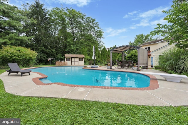 4133 Dana Ln, Lafayette Hill, PA 19444 - swimming pool with a pergola, a patio, a diving board, and an outdoor structure