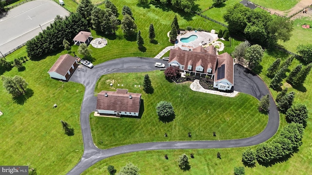 15901 Hampton Rd, Hamilton, VA 20158 - aerial view of a pool area