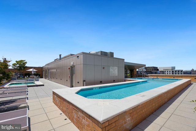 475 K St NW Unit 522, Washington, DC 20001 - community pool with a hot tub and a patio