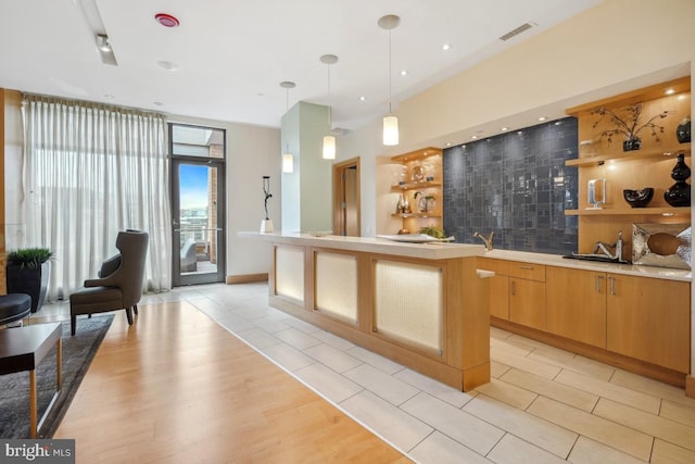 475 K St NW Unit 522, Washington, DC 20001 - welcome area with a sink