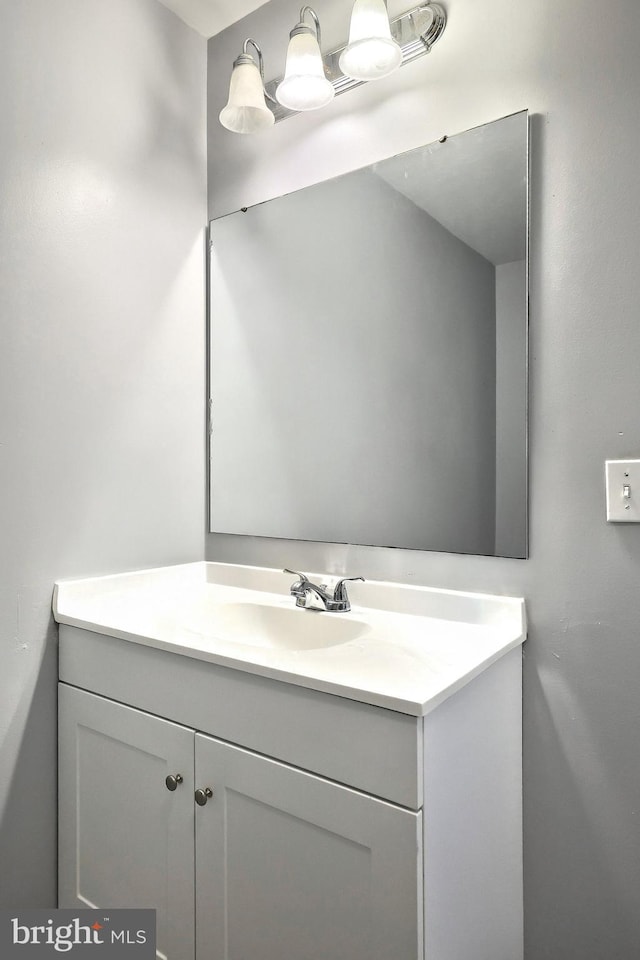 5 Stahle Ln, Dover, PA 17315 - bathroom featuring vanity