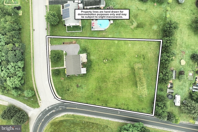5 Stahle Ln, Dover, PA 17315 - aerial view of property and surrounding area featuring property boundaries highlighted
