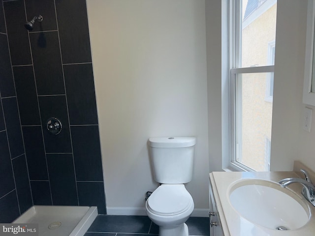 115 W Sharpnack St, Philadelphia, PA 19119 - bathroom with tiled shower, vanity, and tile patterned floors