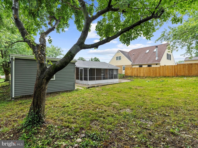 813 Ferguson Rd, Joppa, MD 21085 - view of yard featuring a sunroom