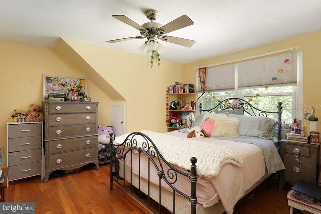 9 Morningside Dr, Pennington, NJ 08534 - bedroom with wood finished floors and a ceiling fan