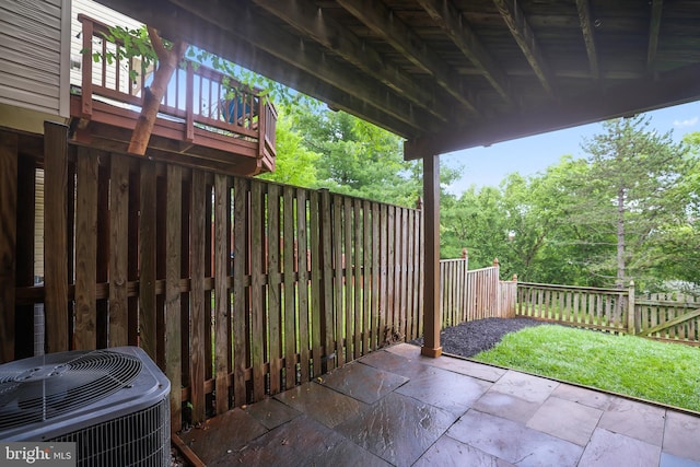 21024 Mossy Glen Ter, Ashburn, VA 20147 - fenced backyard with a patio