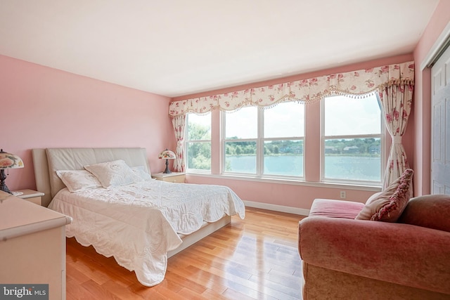8 Cove Ct, Hainesport, NJ 08036 - bedroom with light wood finished floors and baseboards